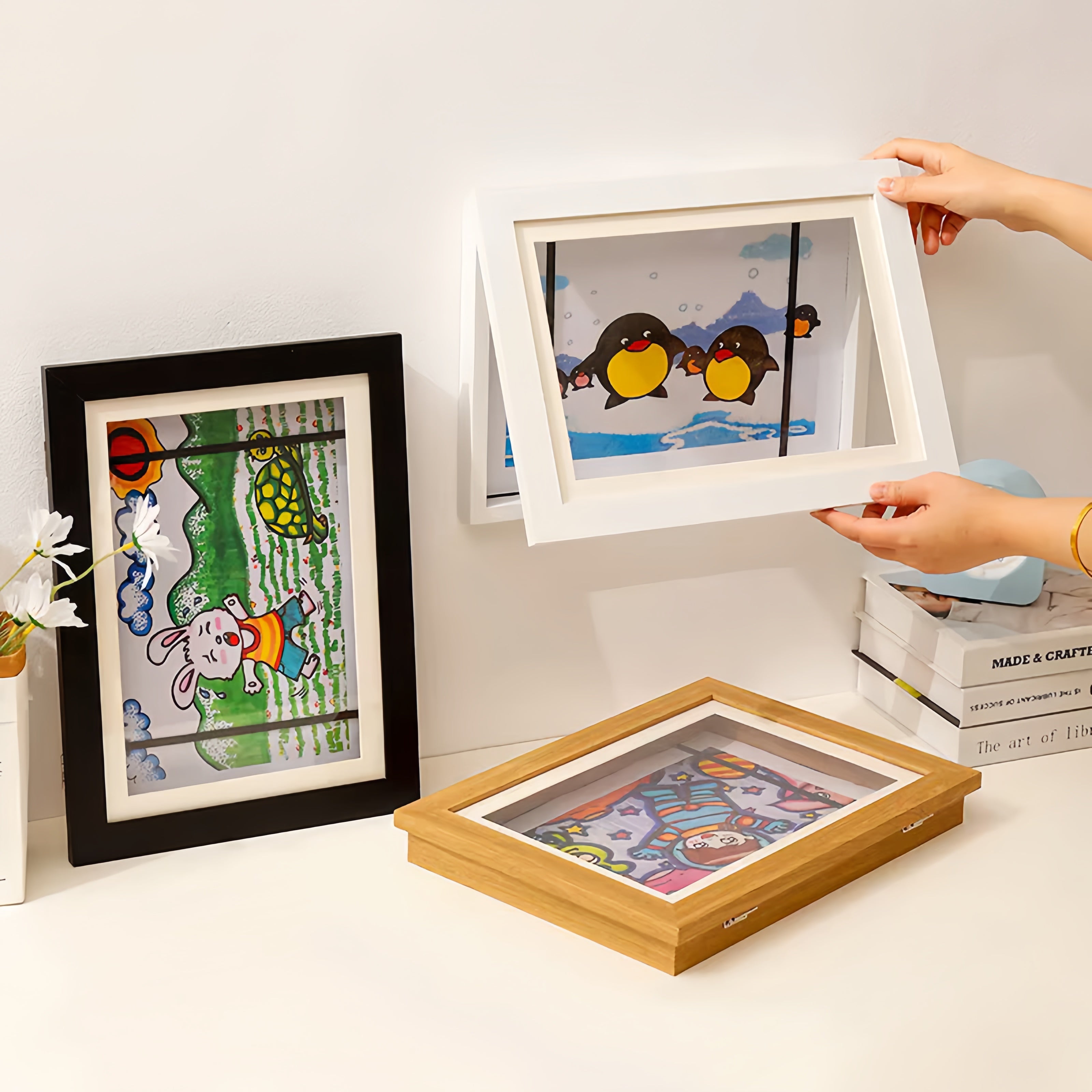 TimelessView - Kids Drawing Frame