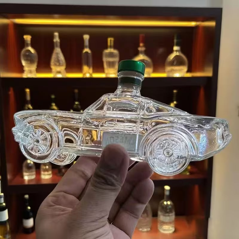 BarBravado™ / Bronco Whiskey Bottle