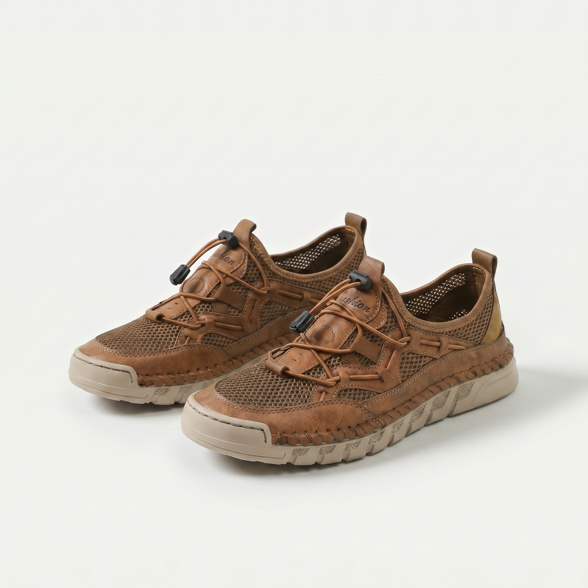 Elara – Der atmungsaktive Komfortschuh