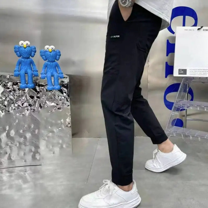 CargoComfort™ / Comfortable Cargo Pants with Ample Storage Capacity