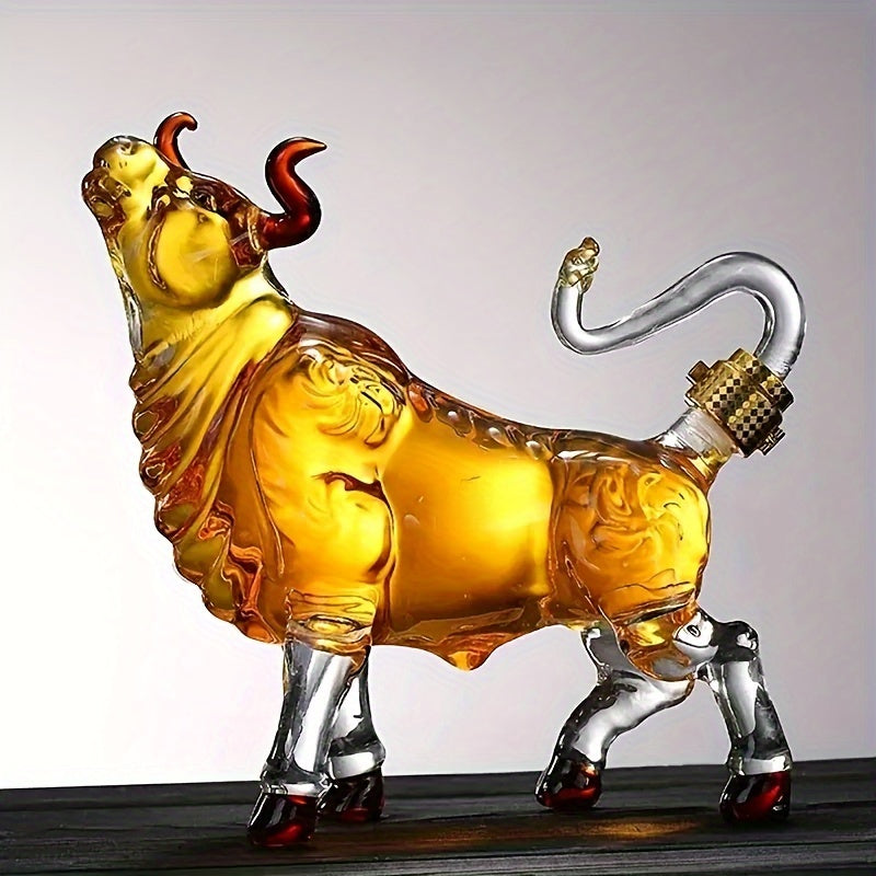 BullBold™ / Bull-Shaped Glass Whiskey Decanter