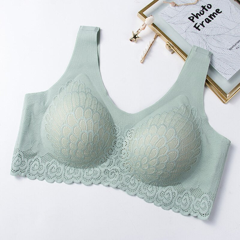 CurveLuxe - Wireless Seamless Latex Bra (Buy 1, Get 1 for FREE)
