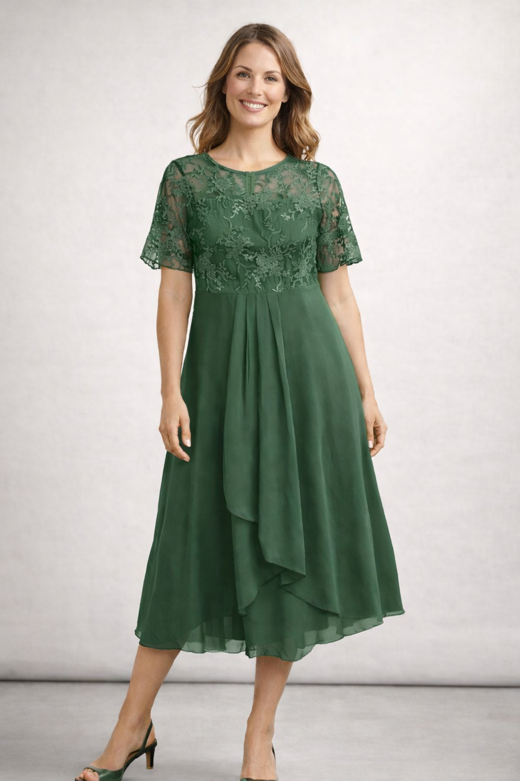 Women’s midi dress with lace and chiffon, short sleeves