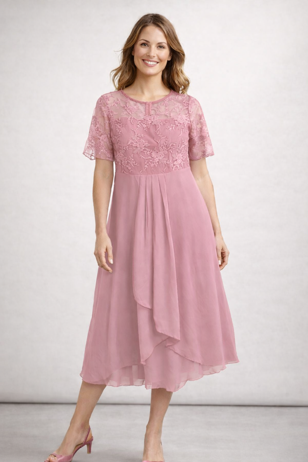 Women’s midi dress with lace and chiffon, short sleeves