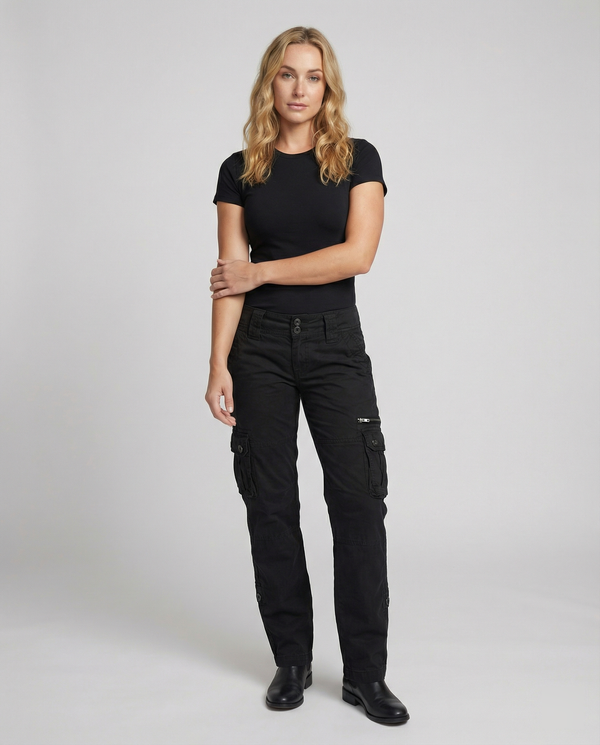 Lovitzo-Mode | Cargo trousers with practical pockets