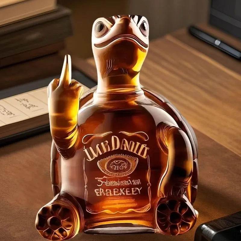 SassyShell™ / High Quality Turtle Whiskey Decanter