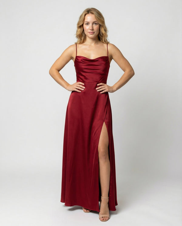 Elegant women’s silk maxi dress with a flowing cut | Lovitzo-Mode