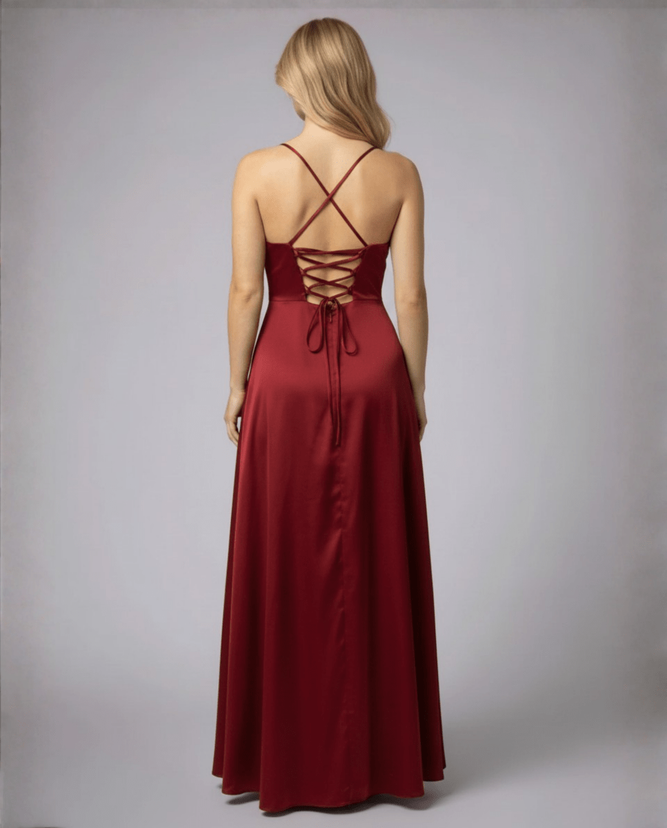 Elegant women’s silk maxi dress with a flowing cut | Lovitzo - Mode - Lovitzo