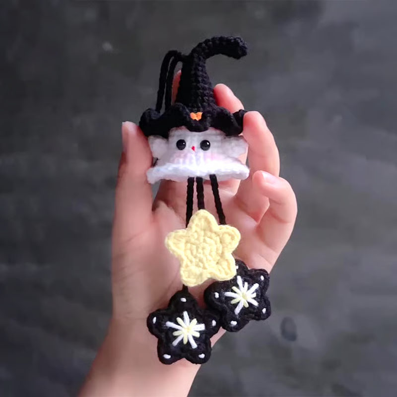 GhoulishGifts™ / DIY Witchy Ghost Crochet Kit