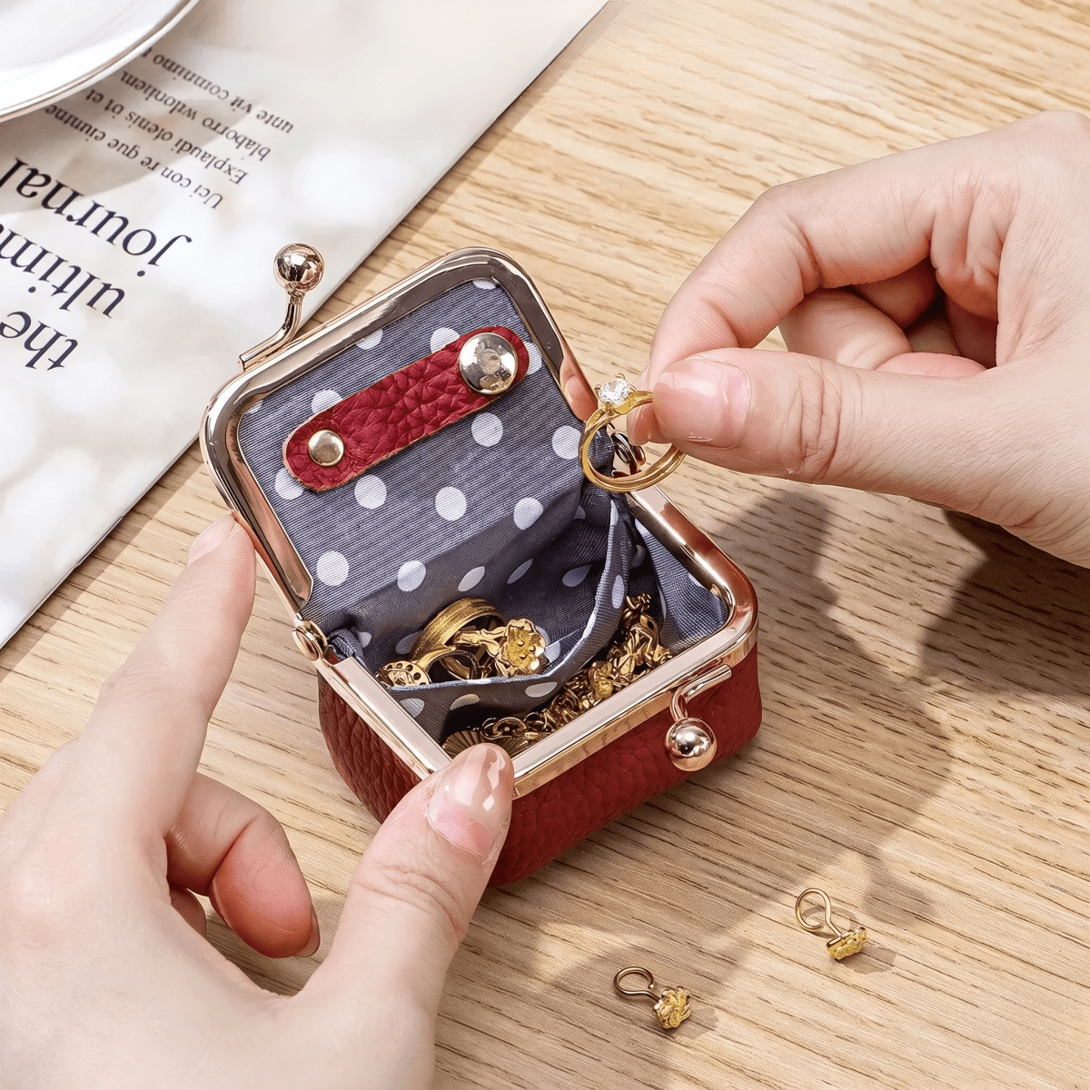 JewelNest – Your Jewelry, Always Stylish On the Go! - Lovitzo