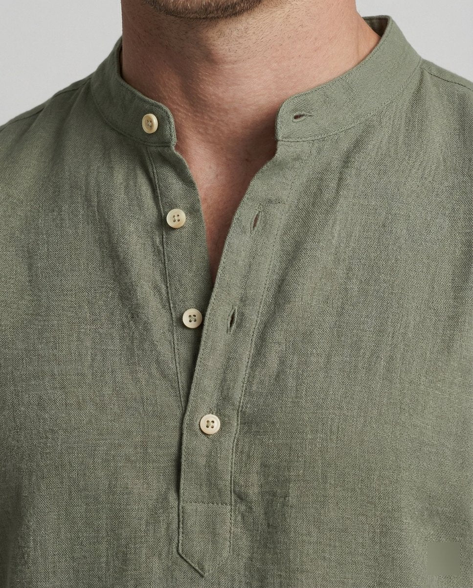 Lovitzo - Mode | High - quality, comfortable men's polo shirt with V - neck - Lovitzo