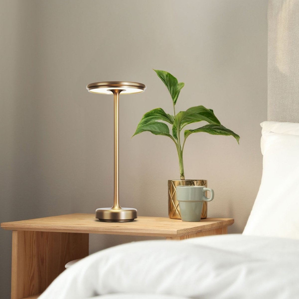 Lovitzo Table Lamp - Lovitzo