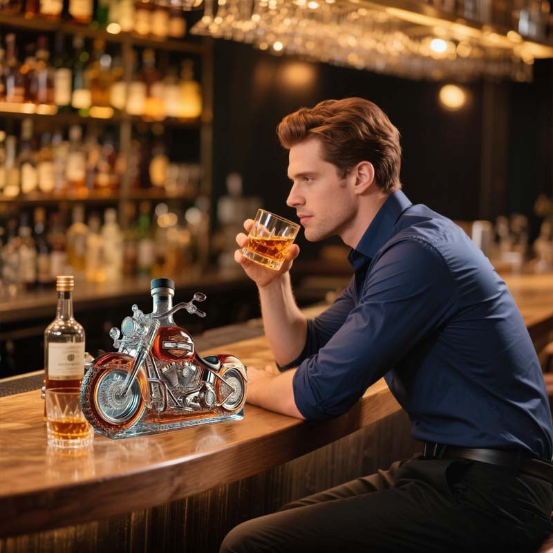 MotoMemento™ / Creative Glass Motorcycle Wine Bottle - Lovitzo