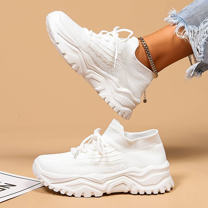 Orthopedic shoes with additional support for the feet - Lovitzo