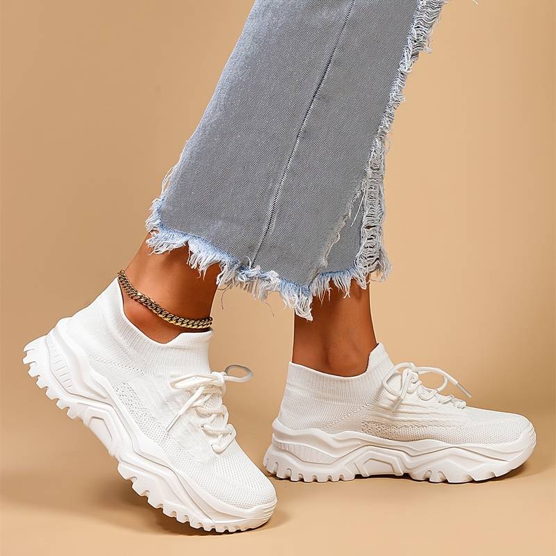 Orthopedic shoes with additional support for the feet - Lovitzo