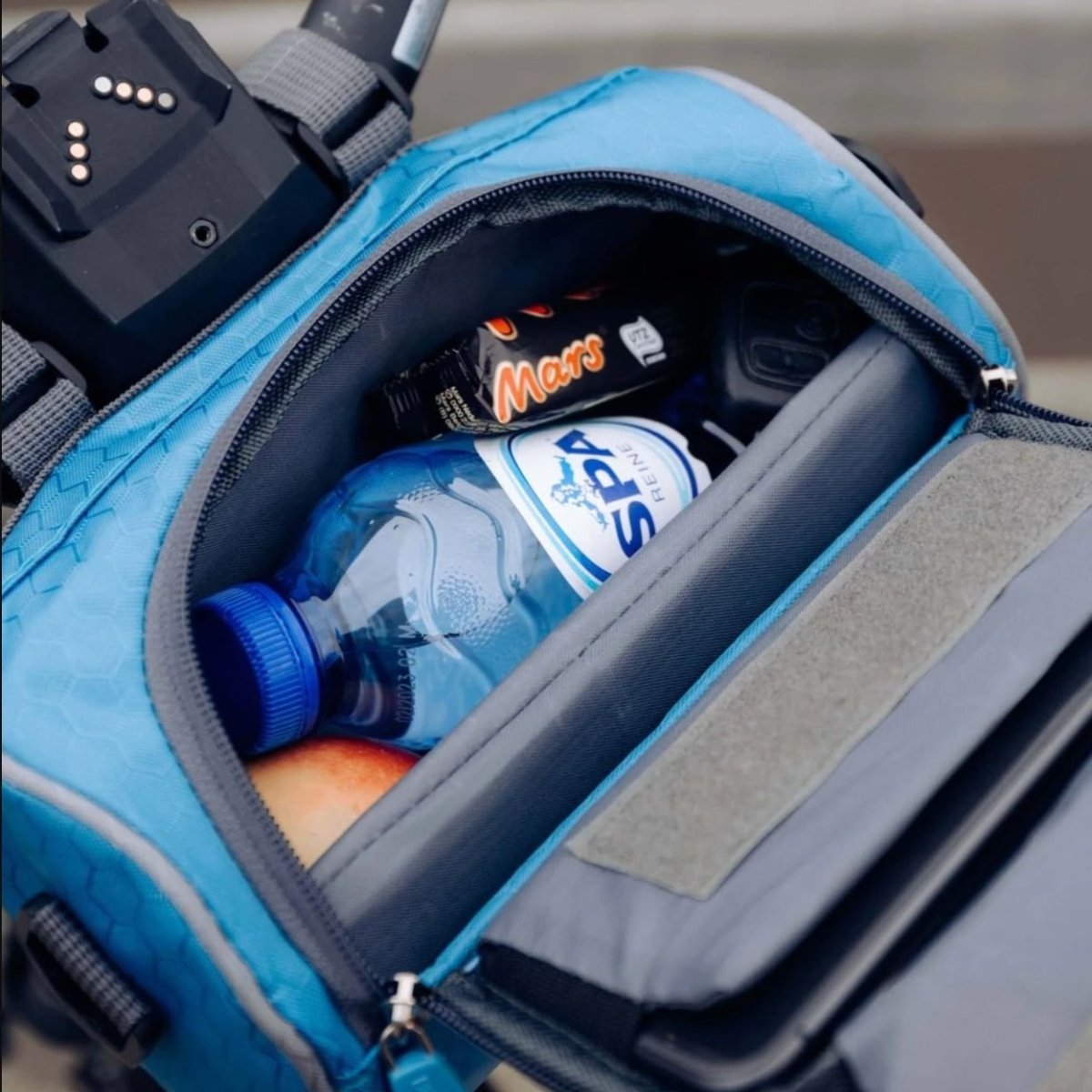 Rideva | Bicycle Handlebar Bag | Waterproof Bicycle Bag with Touchscreen - Lovitzo