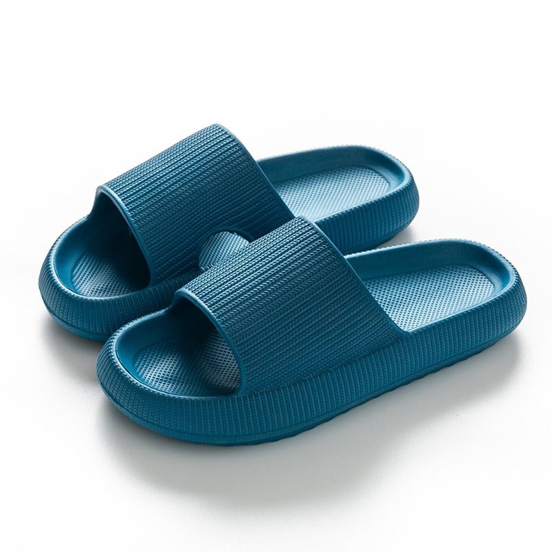 Soft, comfortable slippers - Lovitzo