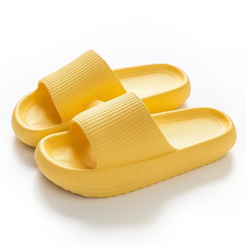 Soft, comfortable slippers - Lovitzo