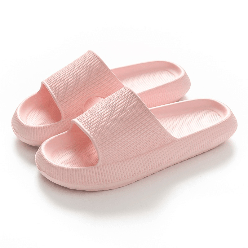 Soft, comfortable slippers - Lovitzo