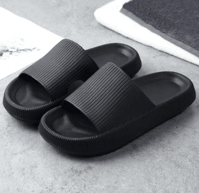 Soft, comfortable slippers - Lovitzo