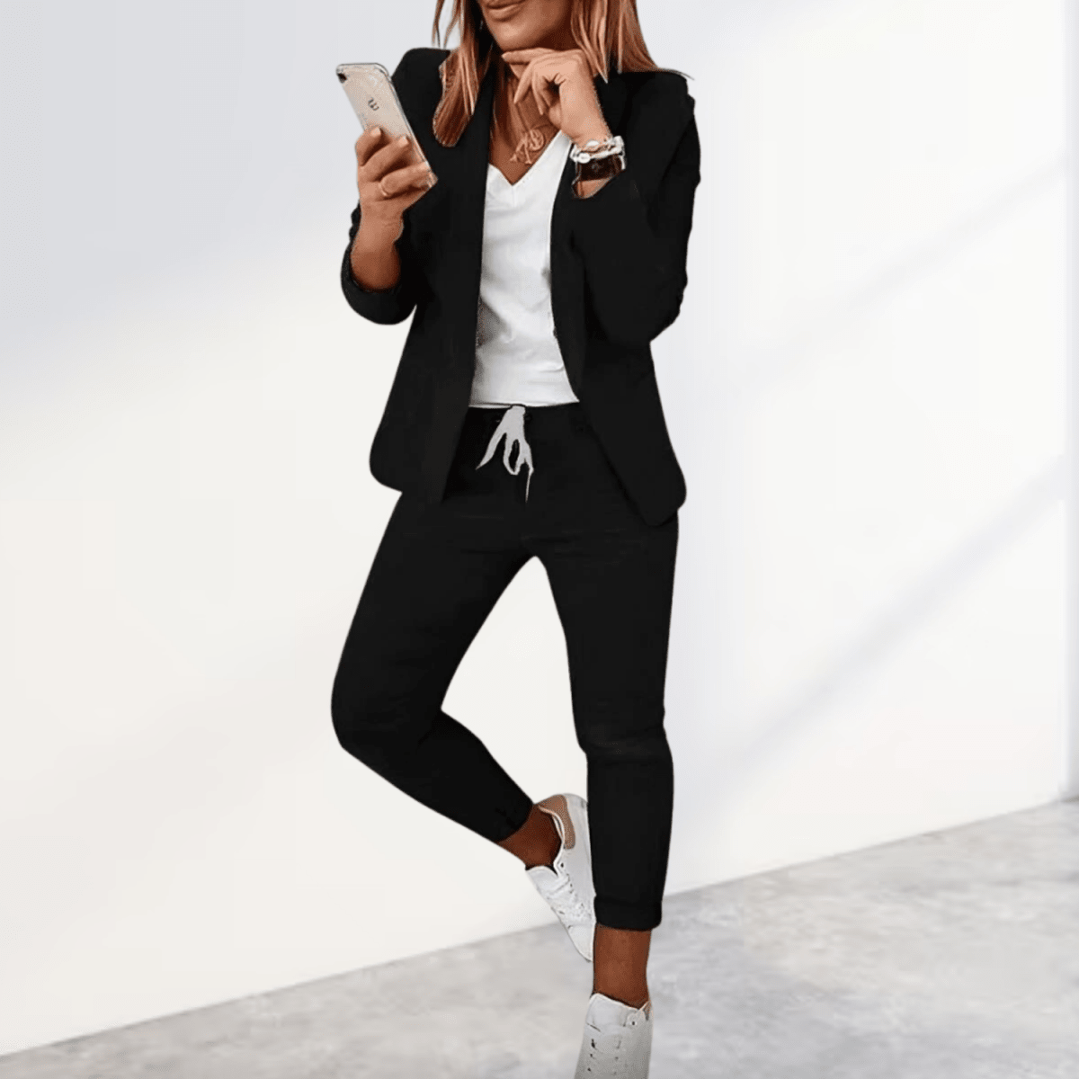 Stylish blazer and trouser set - Lovitzo