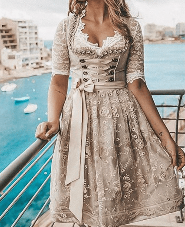 Traditional dirndl dress with lace - up bodice for Oktoberfest | Lovitzo - Mode - Lovitzo