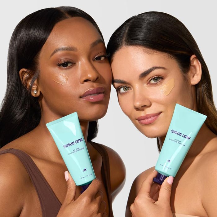 UltraCrème – Hydrating Concealer with Natural Coverage Finish - Lovitzo