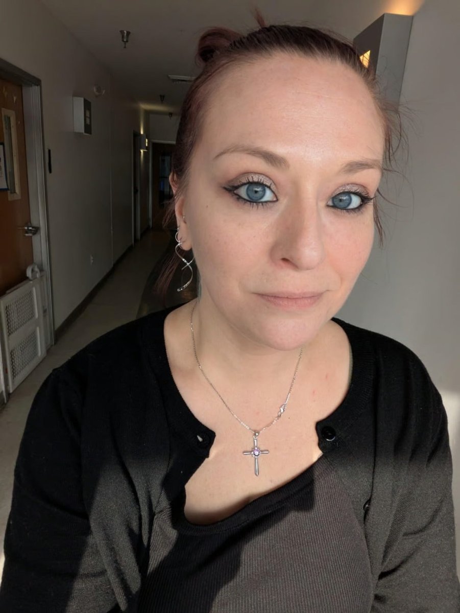 Veloura – Smooth, Rich Kohl Eyeliner - Lovitzo